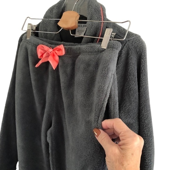 Frankie & Johnny Plush Pajamas Gray Size Large - Picture 5 of 12